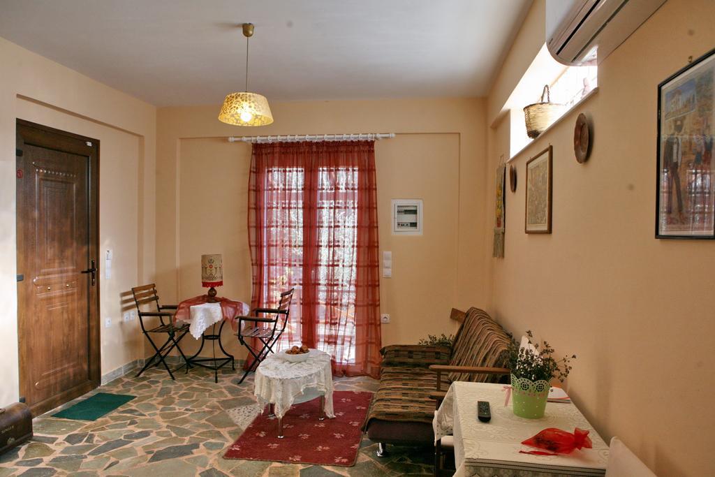 Evaland Traditional Houses Tarti Chambre photo